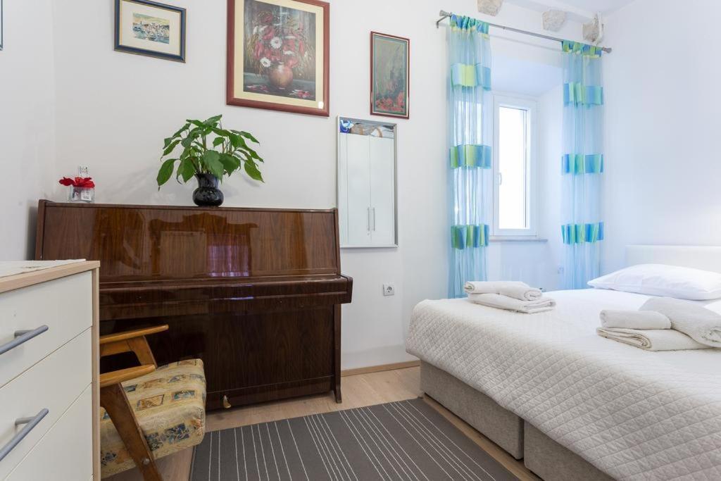 Apartman Lara Apartment Дубровник Екстериор снимка