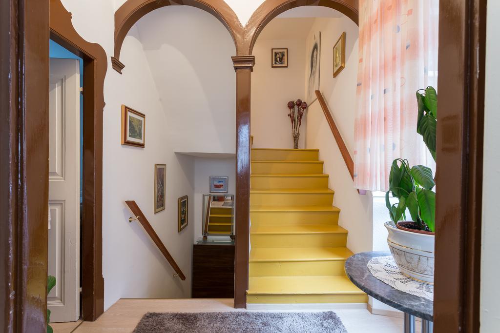Apartman Lara Apartment Дубровник Екстериор снимка